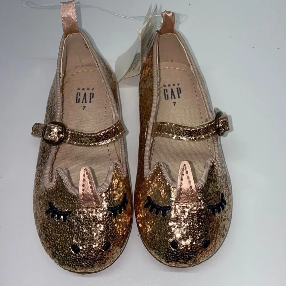 New ❤️ Gap girls shoes  (Sz 7 (200)